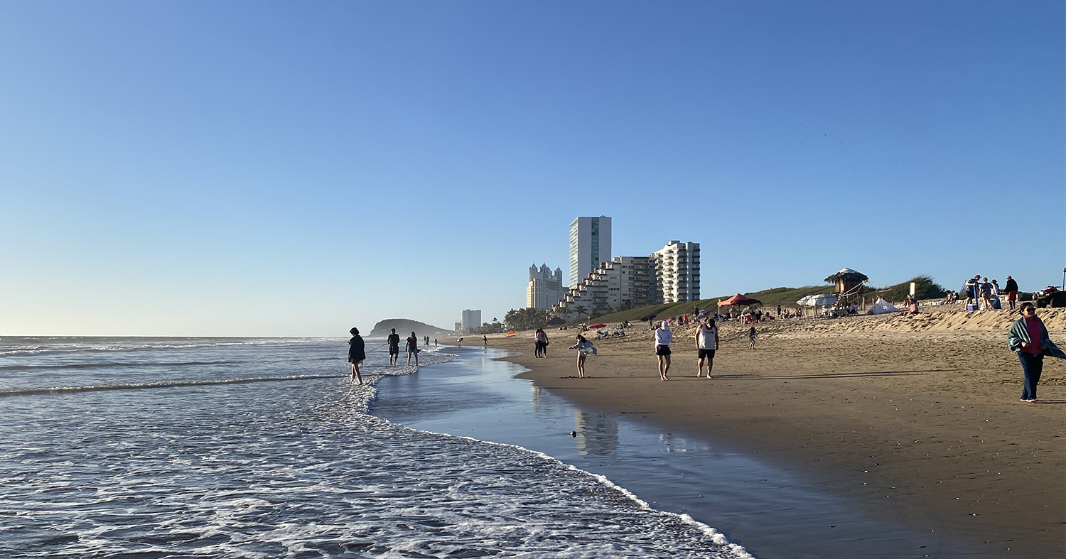 Playa Cerritos y Brujas